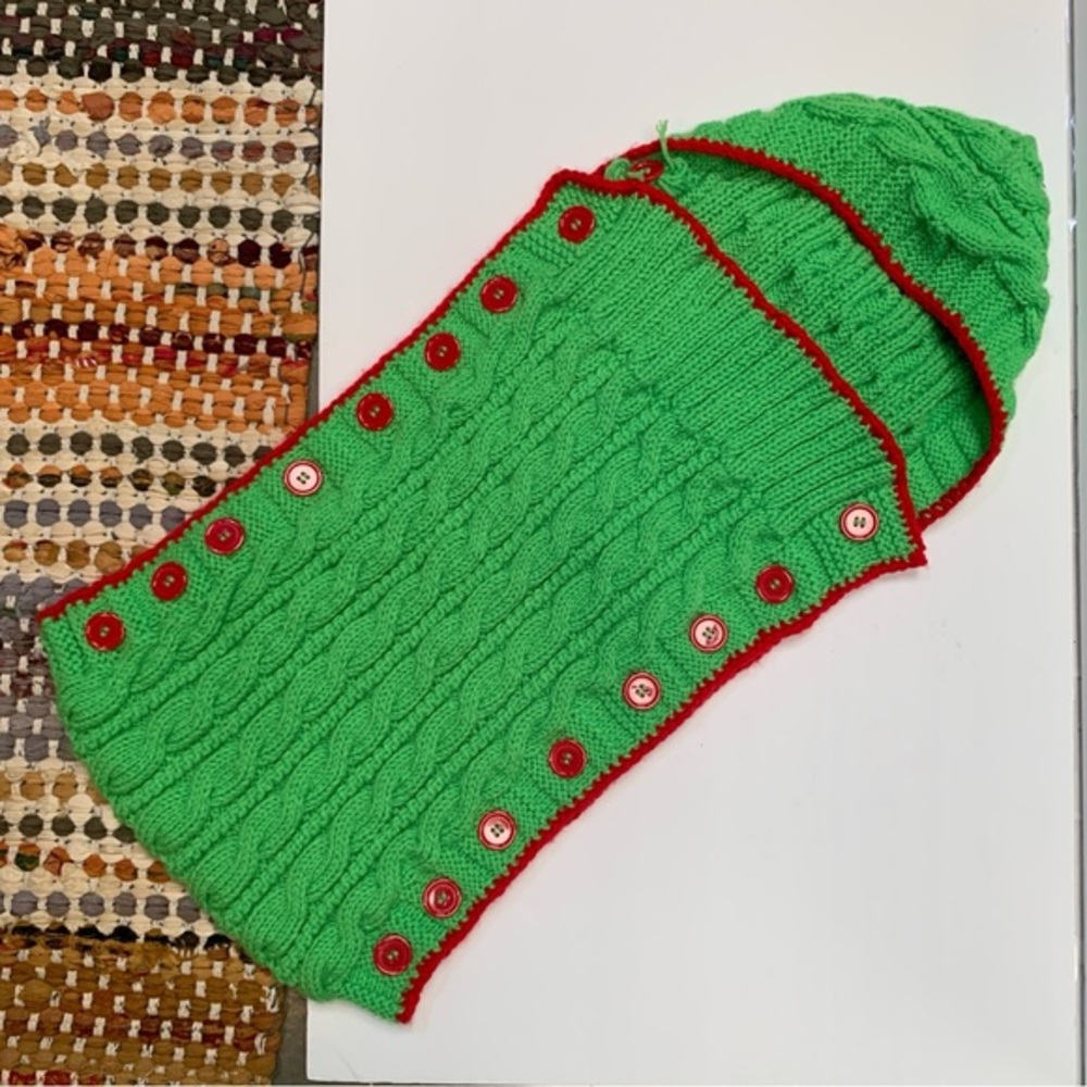 vintage handmade knit baby bunt blanket infant swaddle hooded buttons green red